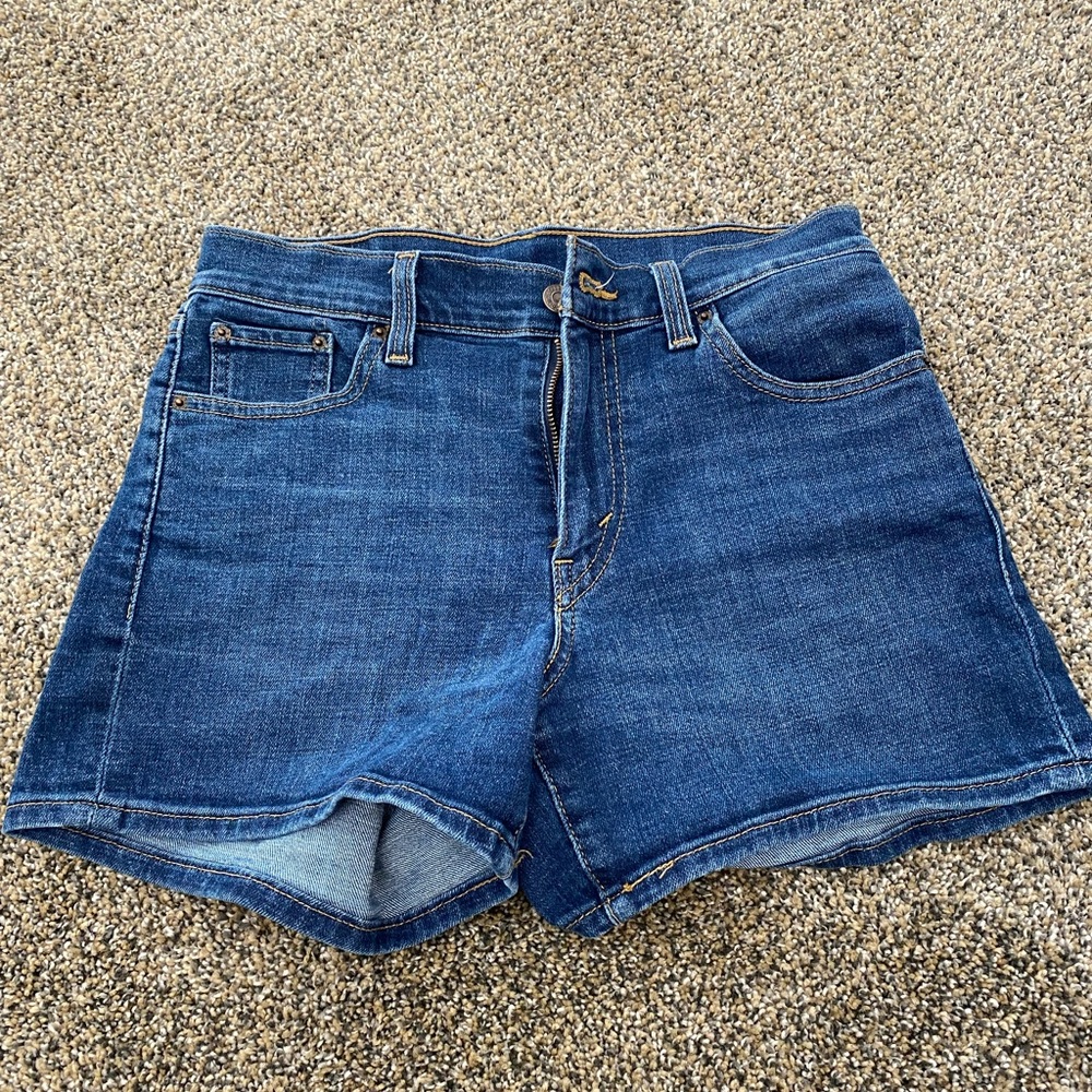 Levi’s shorts